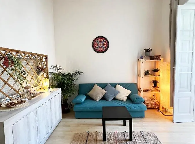 Quarto em Acomodações Particulares Mariamora *