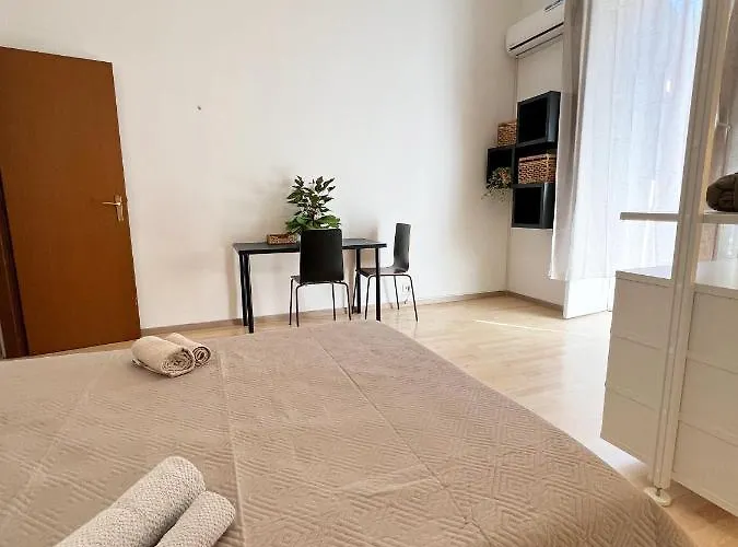 Quarto em Acomodações Particulares Mariamora