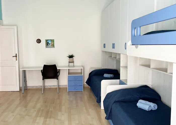 Quarto em Acomodações Particulares Mariamora *